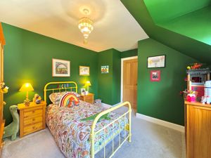 Photo 19- click for photo gallery